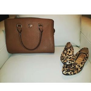 Tory Burch Robinson tote...